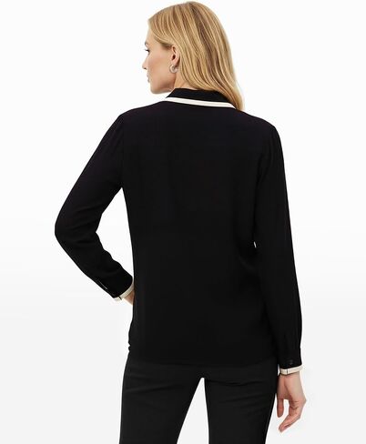 بلوزة Anne Klein النسائية Anne Klein بأكمام طويلة وأزرار سفلية مع حافة متباينة in Kuwait