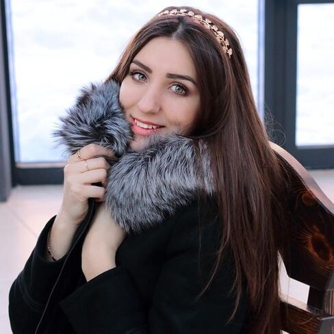 Women's Neck Warmer Faux Fur Collar Scarf Wrap Plush Muffler Collar Trim Warm Scarf Neck Hood for Women Winter Coat Dress Party Clothing (Apricot) in Kuwait