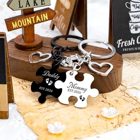 New Dad Fathers Day Gift New Parents Gifts for Couples 2026 Daddy and Mommy Est 2026 Keychain Pregnancy Announcement 2026 First Time Mom Gifts for Expecting Mom Baby Shower in Saudi Arabia