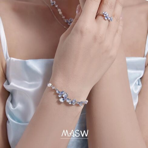 Fashion adjustable women's bracelet, exquisite gradient flower bracelet (M3078) in Saudi Arabia