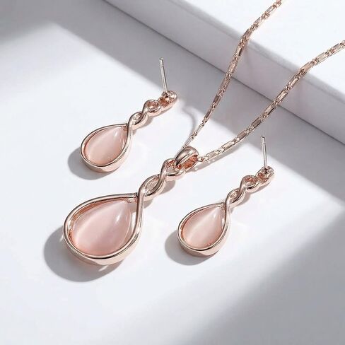 Rose Gold Jewelry Set, Elegant Pearl Necklace and Earrings, Classic Design for Various Occasions, Sturdy Materials and Comfortable Wear in Saudi Arabia
