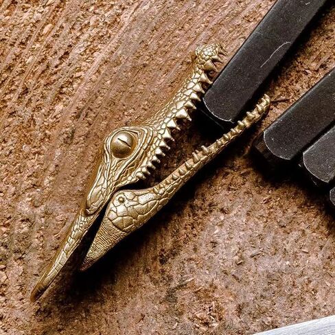 Brass Alligator Keychain - Men's Key Holder with Edgy Style, Vintage Multi-Tool Carabiner, Mechanical Key Organizer for Enthusiasts in Saudi Arabia