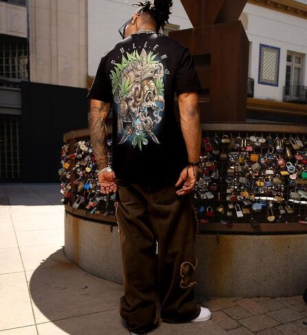 تي شيرت رجالي من Sullen Flower God 420 Capsule Tattoo Lifestyle Graphic من القطن الفاخر بأكمام قصيرة in Kuwait