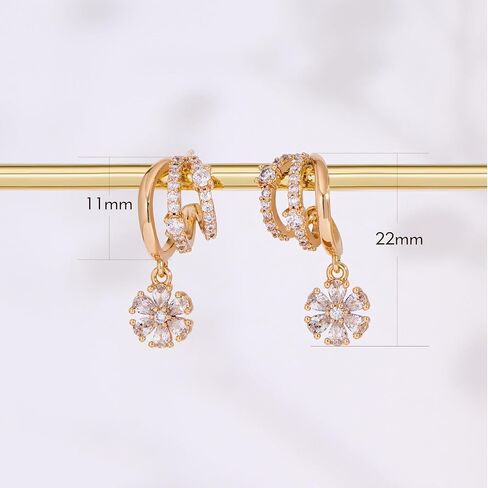 أقراط متدلية للنساء من Dainty CZ Triple Huggie حلق مسمار عصري مشبك ورق زهرة عين الشر متدلية حلق هيبوالرجينيك بيان قطرة Huggie أقراط للنساء مجوهرات ذهبية in Kuwait