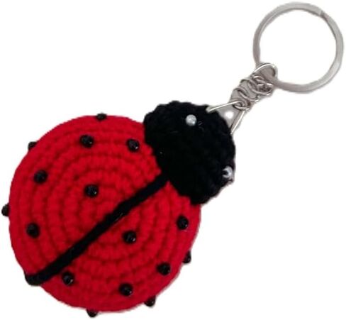 سلسلة مفاتيح Amigurumi Crochet Ladybug المصنوعة يدوياً، غزل القطن الأحمر والأسود in Kuwait