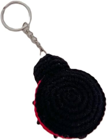 سلسلة مفاتيح Amigurumi Crochet Ladybug المصنوعة يدوياً، غزل القطن الأحمر والأسود in Kuwait