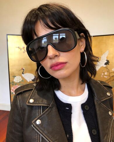 GRFISIA Trendy Oversized Shield Sunglasses for Women Men Retro Thick Aviator Shades Fashion Sunnies for Driving Travel UV400 in Kuwait