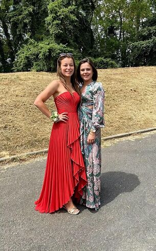 Hi-Lo Bridesmaid Dresses Long 2026 for Women's Strapless Formal Evening Dresses with Pleats in Kuwait