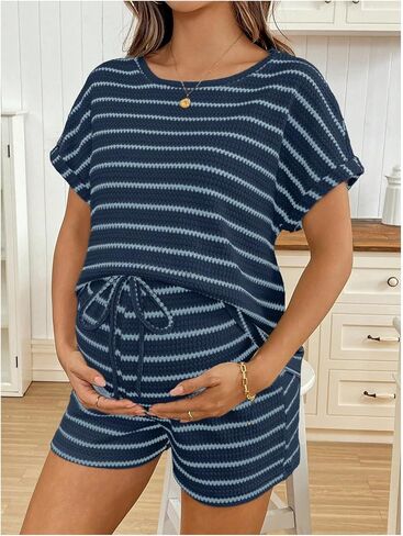 أطقم الأمومة النسائية من MakeMeChic مكونة من قطعتين ملابس صيفية مخططة تي شيرت وسروال قصير ملابس نوم للحمل أزرق ملكي مقاس XX-Large in Kuwait