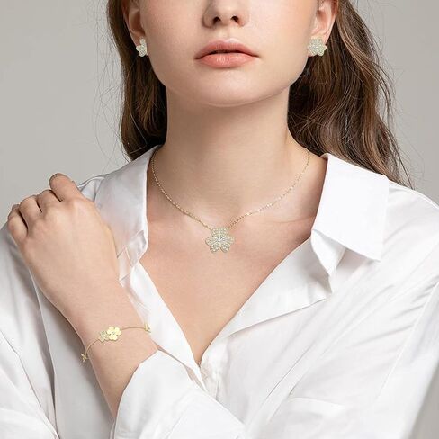 مجموعة EleQueen Heart Clover للنساء، قلادة مكعبة الزركونيا مطلية بالفضة وأقراط وسوار مجموعات مجوهرات مضادة للحساسية هدية لعيد الحب/عيد الأم/عيد الميلاد in Kuwait