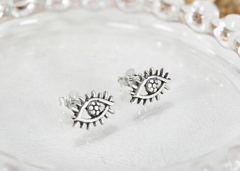 AeraVida Protection All-Seeing Eye .925 Sterling Silver Stud Earrings, Spiritual Evil Eye Symbol Jewelry, Minimalist Guardian Talisman Fashion Gift in Kuwait