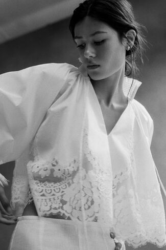Mare Mare Lace Inset Long-Sleeve Blouse - White in Saudi Arabia
