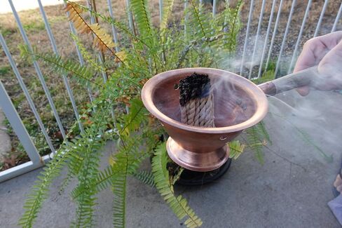 Copper Incense Pot for Sage Smudging | Easy & Smooth Burning | Partially Handmade Charcoal & Bakhoor Burner | Pure Copper | Artisan Made | Easy & Burn in Saudi Arabia