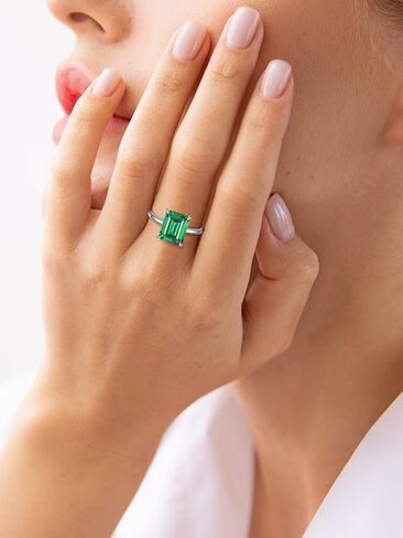Yaresul 4ct 8x10mm Emerald-Cut Class Gemstone Birthstone Simulated Emerald Solitaire Engagement Rings for Women Gift for Mothers, Grandma Thanksgiving Day 14K Gold plated 925 Sterling Silver Size 5-10 in Saudi Arabia