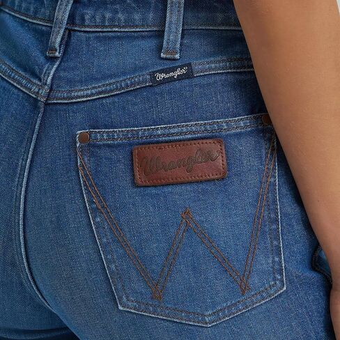 بنطلون جينز نسائي من Wrangler Retro Bailey عالي الارتفاع في مينا in Kuwait