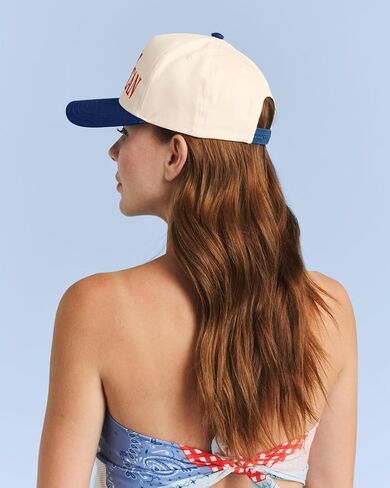 xo، قبعة Fetti All American Trucker | أمريكا 250، وطنية، الرابع من يوليو، حفلة الولايات المتحدة الأمريكية، مطرزة باللون الأحمر والأزرق، سناب باك، الطبخ الصيفي in Kuwait