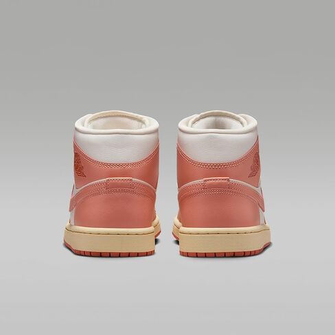 حذاء Air Jordan 1 متوسط ​​للنساء (جذور الشراع/جذر الفوة/موسلين/جذر الفوة الخفيف) مقاس 6.5 in Kuwait