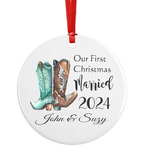 أول عيد ميلاد مثل السيد والسيدة متزوجان للتو زخرفة شخصية هدية الزفاف الغربية 2024 حذاء كاوبوي (للسنة فقط) in Kuwait
