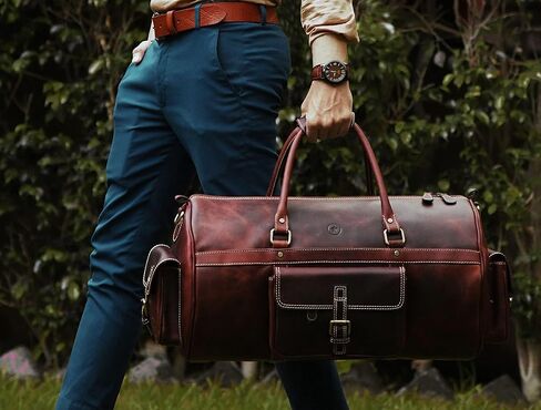 مجموعة حقيبة من القماش الخشن مقاس 20 بوصة وحقيبة أدوات الزينة للرجال والنساء باللون البني لعيد الميلاد in Kuwait