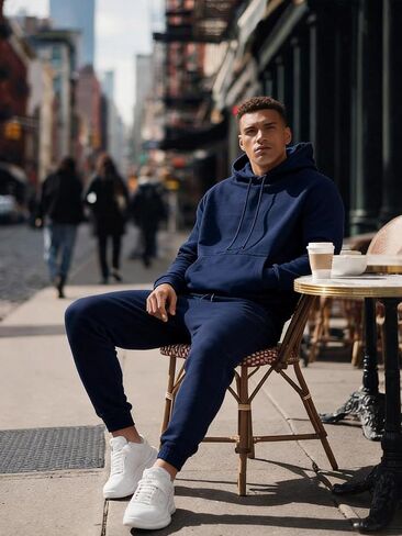 Men's Tracksuits 2 Piece Set Sweatsuits Casual Hoodies and Sweatpants Athletic Outfits Jogging Sweat Suits for Men in Kuwait