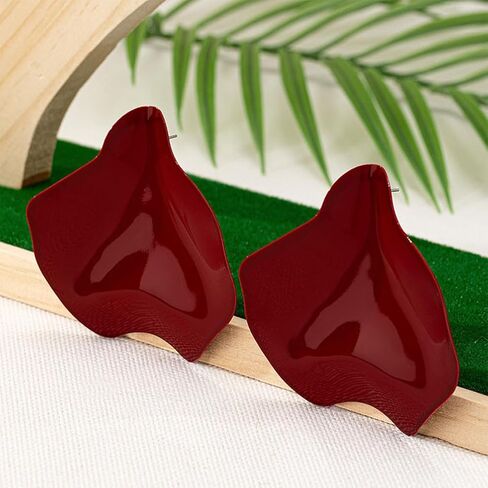 Large Vintage Chunky Red Metal Petal Earrings for Women Retro Bold Statement Exaggerated Big Irregular Geometric Earring Party Jewelry Gift Accessories in Saudi Arabia