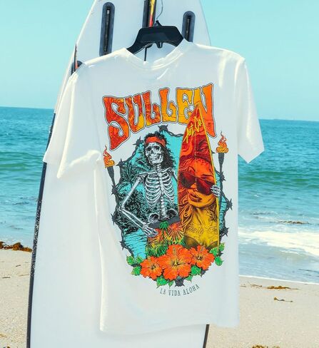 تي شيرت Sullen الرجالي La Vida Aloha Choloha Capsule Tattoo Lifestyle Graphic من القطن الفاخر بأكمام قصيرة in Kuwait