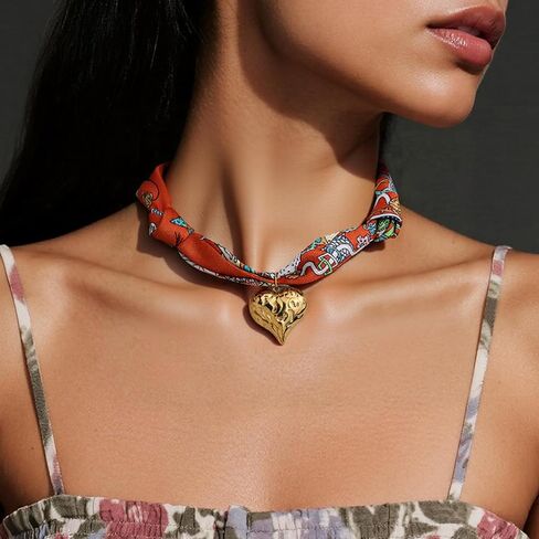 Scarf Bandana Necklace for Women, Gold Charms With Heart Pendant Vintage Lightweight Leopard Choker Boho Natural Stone Fashion Accessories Fall Jewelry Gift in Kuwait