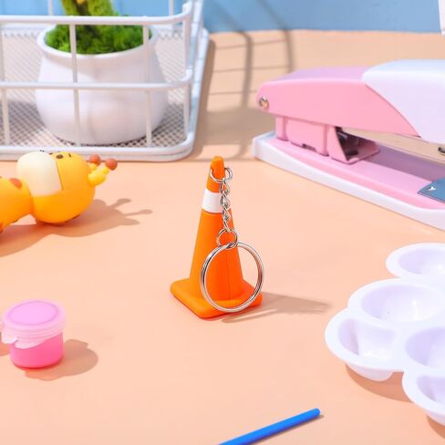 GALPADA Kawaii Mini Traffic Conechain Keychain PVC سبائك الزنك ملحق لطيف للبنين حقيبة مدرسية محفظة سحر هدية الحفلة in Kuwait