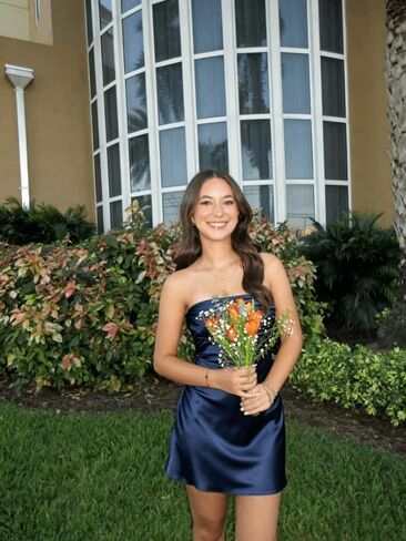 Satin Homecoming Dresses for Teens Strapless Bodycon Ruched Formal Cocktail Dress in Kuwait