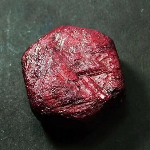 137 Carat Natural Raw Red Ruby Uncut Healing Gemstone for Men & Women Rough Crystal for Jewelry Making & Spiritual Energy in Saudi Arabia