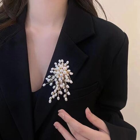 White Pearl Brooch Pins for Women Girl Flower Pearl Brooch Pin for Wedding Party Prom Dress Coat in Kuwait