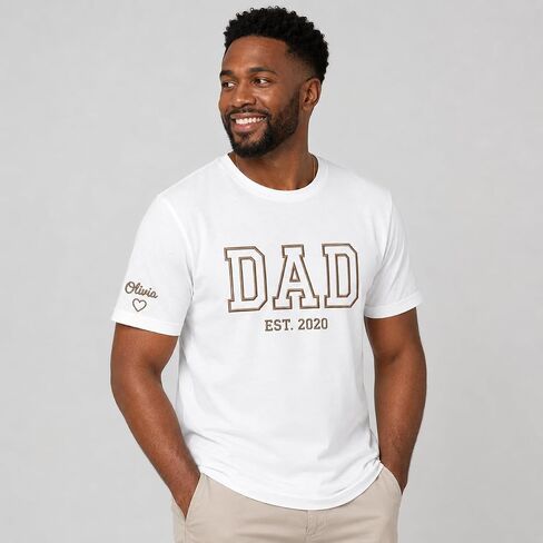 تي شيرت مطرز شخصي، هدية مطرزة باسم DAD Est Year للرجال (الولايات المتحدة، ألفا، X-Small، 5X-Large، عادي، عادي، أسود) in Kuwait