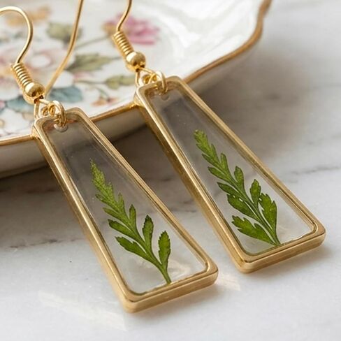 Plant Earrings, Leaf Earrings, Green Leaf Earrings, for Nature Lovers and Gift Giving in Saudi Arabia