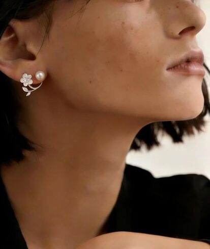 Pearl stud earring for Women Trendy Cute White Flower Statement Earrings Unique Prom Bridal Flower Dangle Jewelry in Saudi Arabia