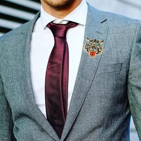 Tiger Head Brooch Rhinestone Crystal Lapel Pin Gold Tone Enamel Striped Roaring Wild Animal Suit Badge For Men Women in Kuwait