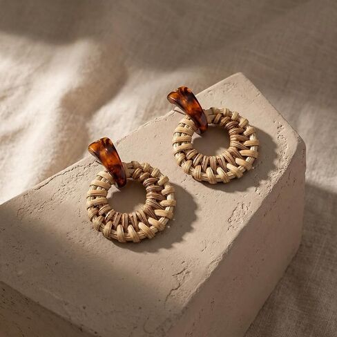 Pair of Raffia Rattan Round Drop Dangle Earrings for Women, Lightweight Bohemian Woven Circle Statement, Warm-weather Beach Playful Fun Versatile Earrings in Saudi Arabia