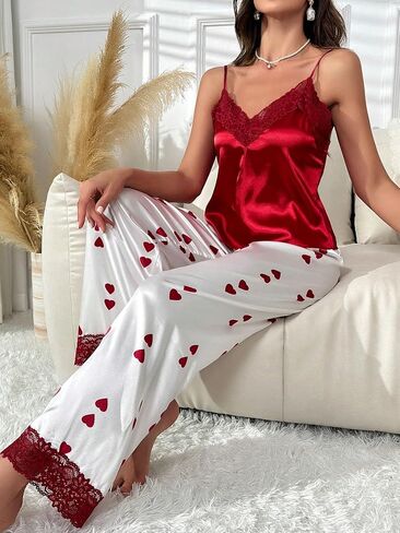 طقم بيجامة حريمي من SweatyRocks مكون من قطعتين من الساتان مزين بالدانتيل وسروال مطبوع على شكل قلب طقم Pjs ملابس نوم in Kuwait