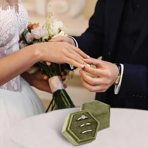 3-Slot Hexagon Velvet Jewelry Ring Box - Vintage Olive Green Ring Display Holder, Ideal for Wedding Proposal Engagement Gift in Saudi Arabia