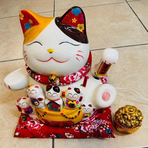 Nisorpa 11 "ذراع التلويح بالقطط المحظوظة من السيراميك، تمثال Maneki Neko Fortune Cat مع ذراع بلاستيكي متأرجح تلقائيًا، ديكور ثروة فنغ شوي الصيني للمنزل والمكتب هدية ديكور لحسن الحظ والازدهار in Kuwait