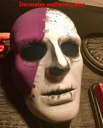 Set of 2 - White Face Masks - 1 Male and 1 Female - Halloween Mardi Gras Etc. Costume Accessory in Kuwait