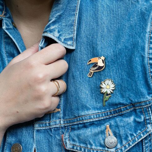 Toucan Enamel Pin - Colorful Tropical Bird Lapel Pin, Cute Jungle-Themed Accessory, Bird Collector’s Item, Unique Gift for Animal Lovers in Saudi Arabia