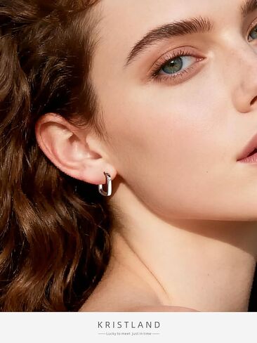 Dainty S925 Silver Square Hoop Earrings for Women Lightweight Crystal Small Open Square Huggies in Saudi Arabia