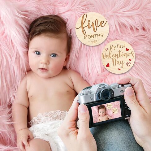 Capoda 18 PCS Baby Monthly Milestone Cards My First Holiday Milestone Signs 1-12 شهرًا in Kuwait