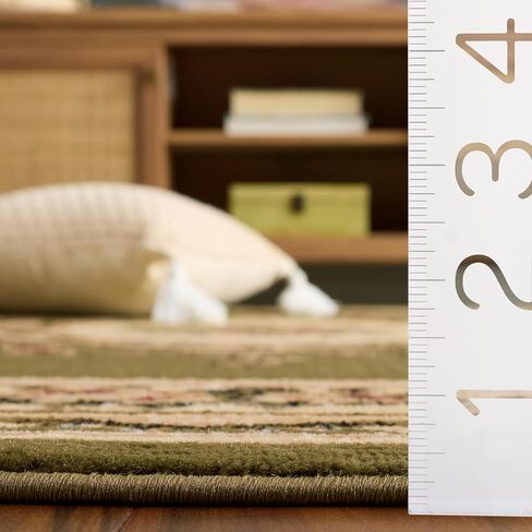 SAFAVIEH Lyndhurst Collection Area Rug - 8' x 11', Sage & Ivory, Traditional European Medallion Design, Non-Shedding & Easy Care, Ideal for High Traffic Areas in Living Room, Bedroom (LNH218B) in Kuwait