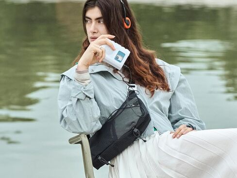 Troubadour Elemental Sling 3L - Black in Saudi Arabia