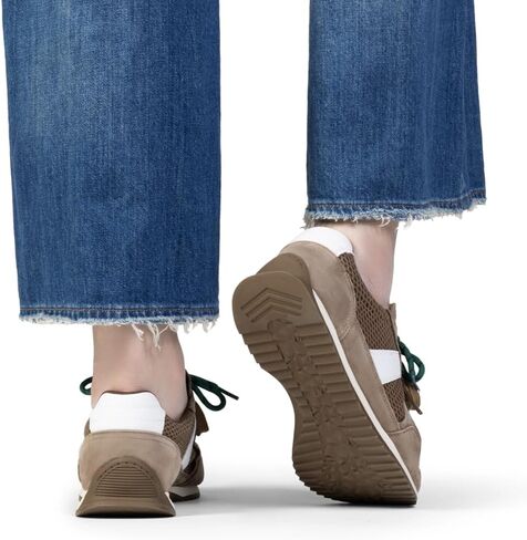 أحذية رياضية نسائية من DREAM PAIRS ذات نعل سميك وكلاسيكية كلاسيكية كاجوال أنيقة وقابلة للتنفس للجري والتنس in Kuwait