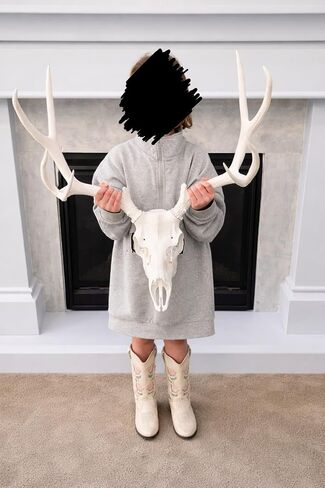 SlickFish Creations Deer Skull & Antlers بالحجم الطبيعي الأسود جدار جبل نسخة طبق الأصل من جمجمة الغزلان - واقعية كاملة الحجم فو قرن الوعل ديكور الجمجمة الأوروبي للديكور الجمجمة الحديثة والريفية والغربية والقوطية (أسود) in Kuwait