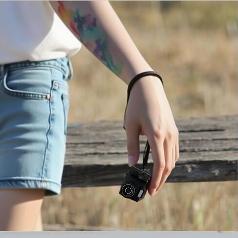 Mini keychian Camera, 1080P Retro Digital Camera, Tiny Size Video Recording with 32GB Cards, Pocket Micro Camare for Travel, Recording Life (Black) in Kuwait