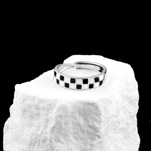 Black and White Checkered Ring: 925 Sterling Silver Checkerboard Band Rings Adjustable Vintage Y2K Race Chess Board Jewelry Hiphop Punk Gothic Gift for Women Men in Saudi Arabia