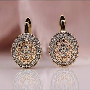 Fashion Romantic Exquisite Zircon Earrings Ladies Luxury Wedding Jewelry Men and Women Hip Hop Accessories New Year Gift in Kuwait